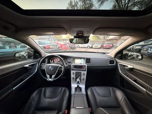 Used 2017 Volvo S60 T5 Dynamic w/ Vision Package FWD image 2