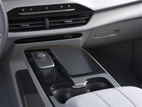 New 2026 Buick Enclave Avenir image 23