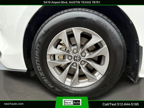 Used 2021 Toyota Sienna LE image 42