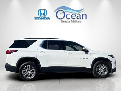 Used 2023 Chevrolet Traverse LT image 6