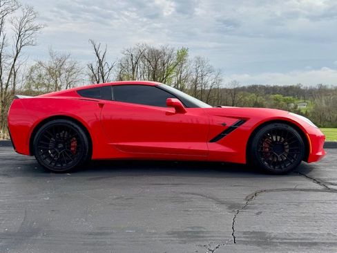 Used 2016 Chevrolet Corvette Stingray Coupe w/ 2LT Preferred Equipment Group RWD image 2