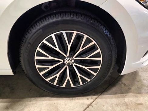 Used 2019 Volkswagen Jetta R-Line image 51