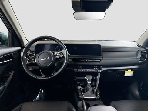 New 2026 Kia Seltos EX FWD image 24