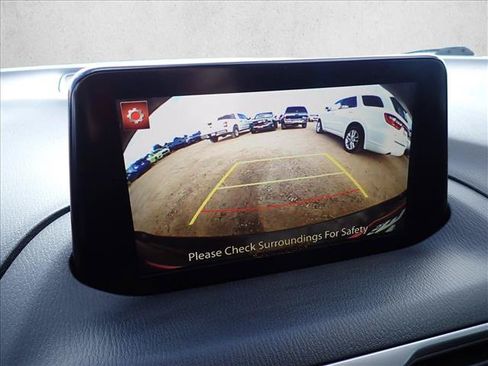 Used 2018 MAZDA MAZDA3 Touring FWD image 24
