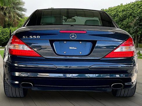 Used 2007 Mercedes-Benz SL 550 w/ AMG Sport Pkg image 3