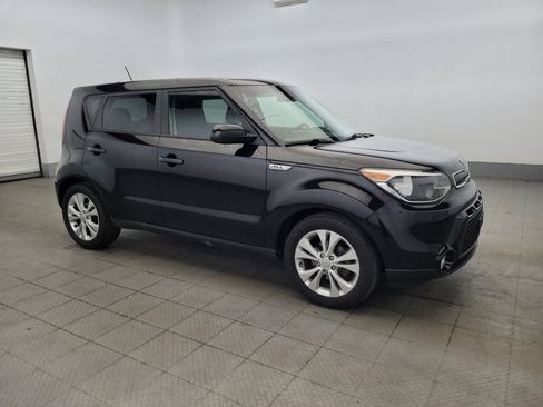 Used 2016 Kia Soul + FWD image 11