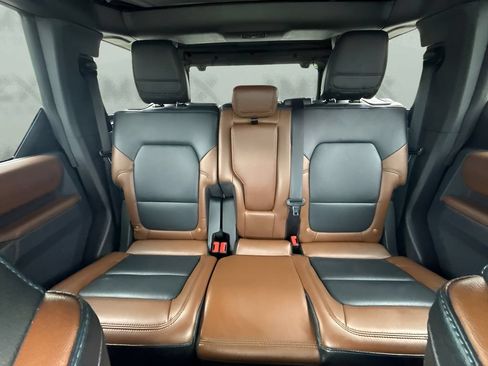Used 2023 Ford Bronco Outer Banks AWD/4WD image 7