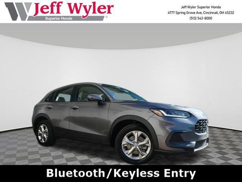 Used 2023 Honda HR-V LX image 1