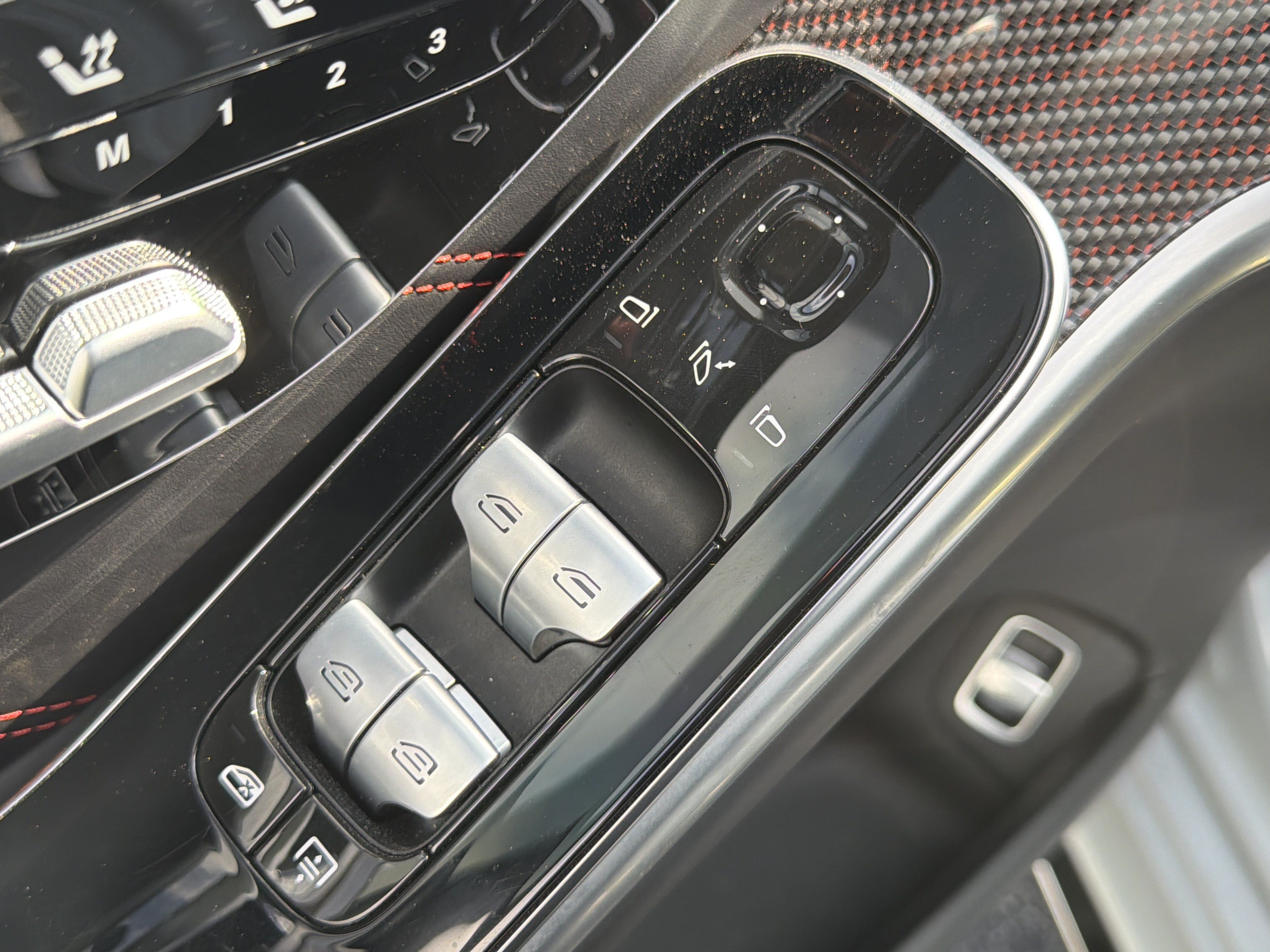 Used 2024 Mercedes-Benz S 63 AMG S w/ Rear Seat Package image 28