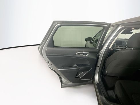Used 2025 Kia Sportage LX FWD image 25