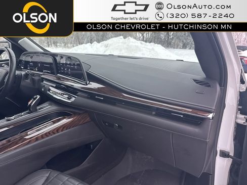 Used 2022 Cadillac Escalade ESV Premium Luxury Platinum image 47