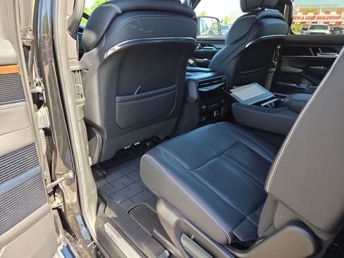 Used 2022 Jeep Grand Wagoneer Series II AWD/4WD image 20