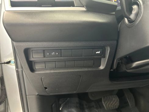 Used 2022 Mitsubishi Outlander SEL AWD/4WD image 44