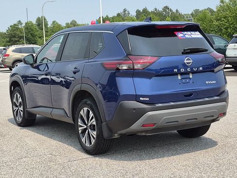 Used 2023 Nissan Rogue SV AWD/4WD image 4