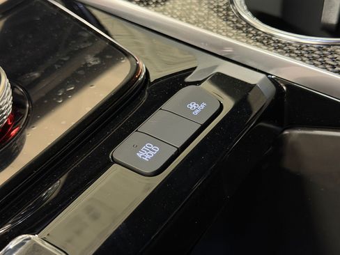 New 2026 Cadillac Escalade V w/ LPO, Floor Liner Package AWD/4WD image 24