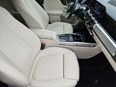 Certified 2026 Mercedes-Benz GLB 250 image 6