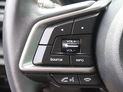 Used 2023 Subaru Crosstrek 2.0i Premium AWD/4WD image 14