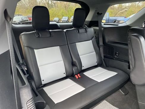 Certified 2022 Ford Explorer XLT w/ Equipment Group 202A image 29