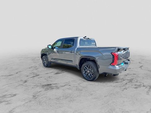 Used 2024 Toyota Tundra Platinum AWD/4WD image 6