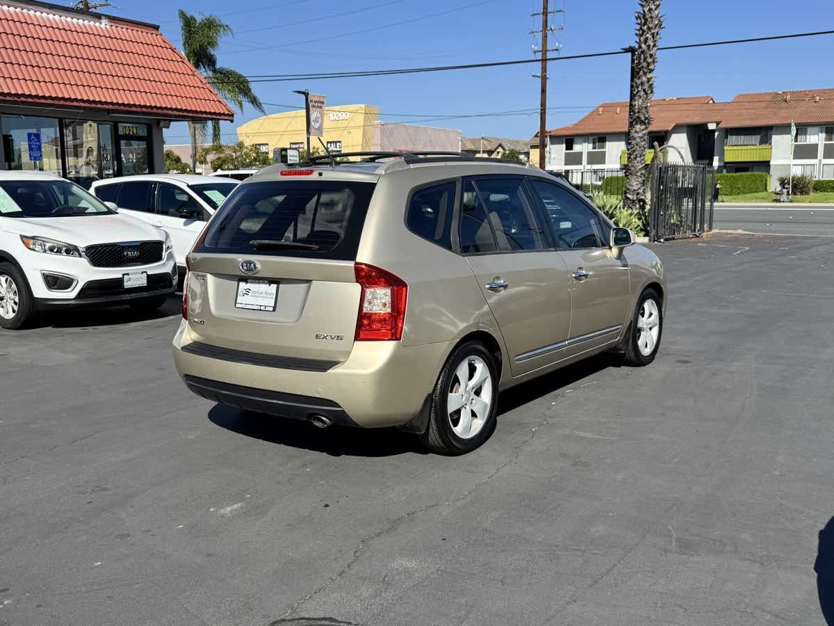 Used 2007 Kia Rondo EX w/ Premium Pkg FWD image 6