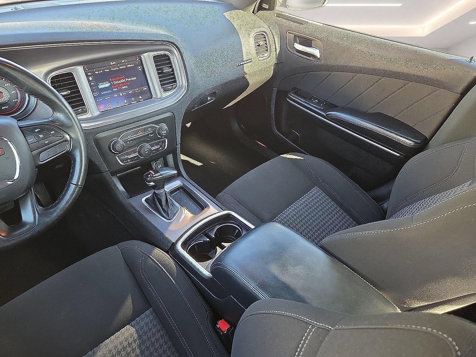 Used 2023 Dodge Charger SXT RWD image 19