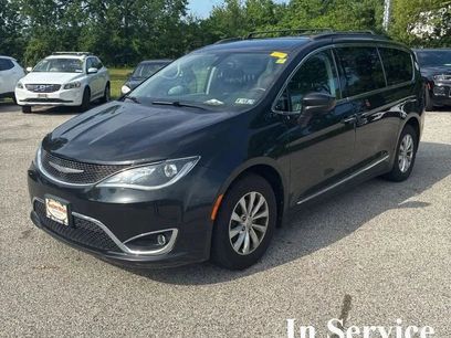 Used 2017 Chrysler Pacifica Touring-L