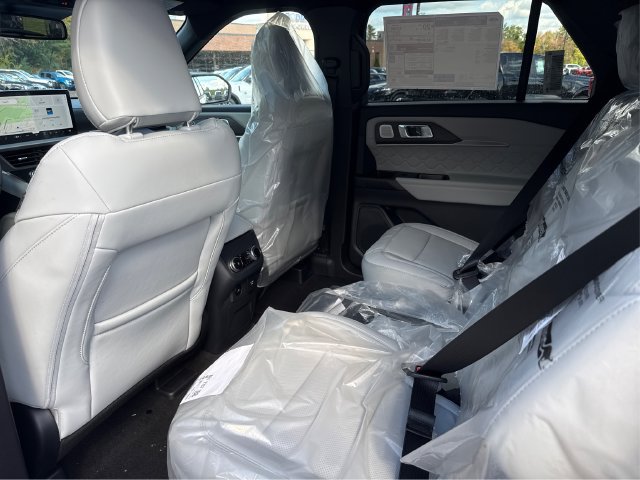 New 2027 Ford Explorer Platinum w/ 3.0L Ultimate Package AWD/4WD image 13