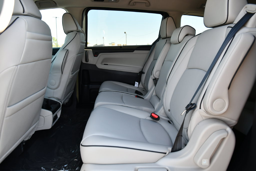 New 2027 Honda Odyssey Touring image 17