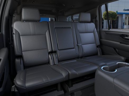New 2026 Chevrolet Suburban RST w/ Comfort Package AWD/4WD image 18