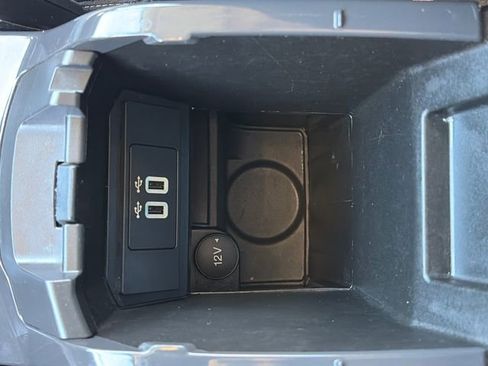 Used 2016 Ford Escape Titanium w/ Equipment Group 301A AWD/4WD image 33