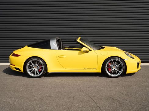 Used 2017 Porsche 911 Targa 4S AWD/4WD image 24