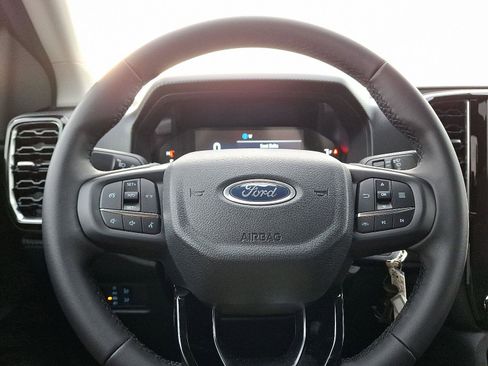 New 2025 Ford Ranger XLT w/ FX4 Off-Road Package image 13