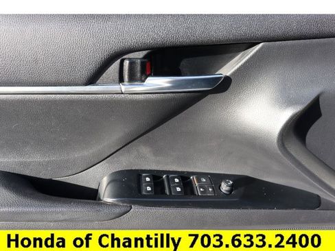 Used 2018 Toyota Camry SE w/ Audio Package image 22