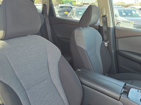 Used 2023 Nissan Rogue SV FWD image 6