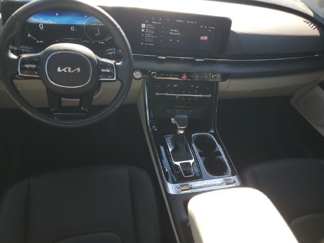 Certified 2024 Kia Carnival SX FWD image 12