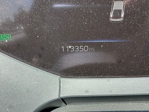 Used 2024 Toyota Prius LE FWD image 11
