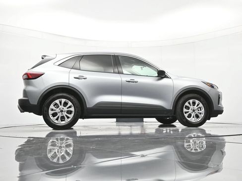 Used 2024 Ford Escape Active FWD image 39