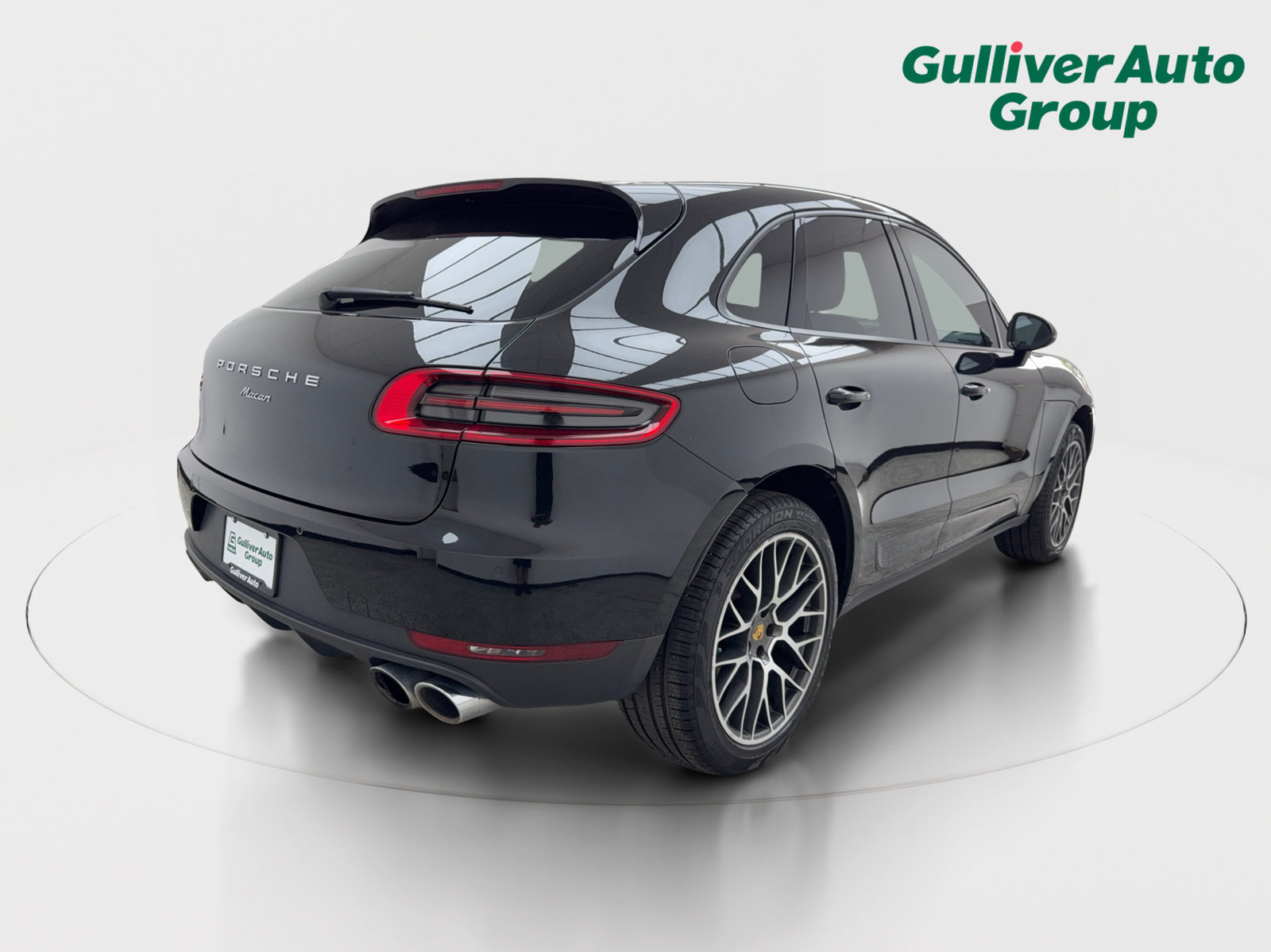 Used 2018 Porsche Macan Sport Edition AWD/4WD image 8