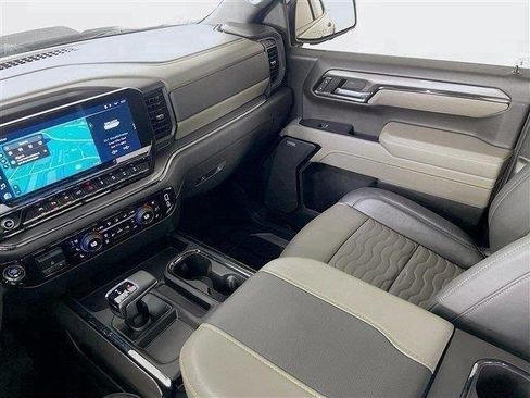 Used 2025 Chevrolet Silverado 1500 ZR2 w/ Technology Package AWD/4WD image 28