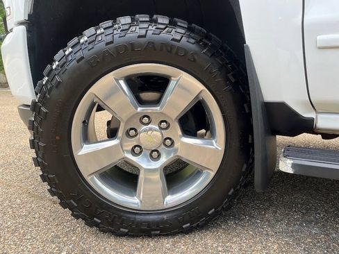 Used 2017 Chevrolet Silverado 1500 LT w/ All Star Edition AWD/4WD image 51