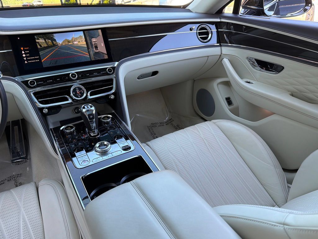 Used 2021 Bentley Flying Spur W12 AWD/4WD image 43