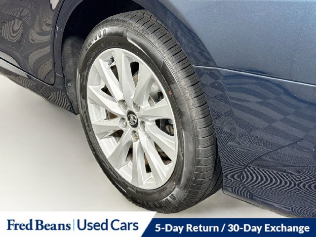 Used 2020 Toyota Camry LE FWD image 40