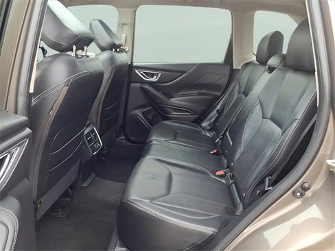 Used 2020 Subaru Forester Limited image 31