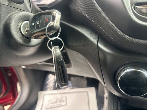 Used 2021 Chevrolet TrailBlazer LS image 34