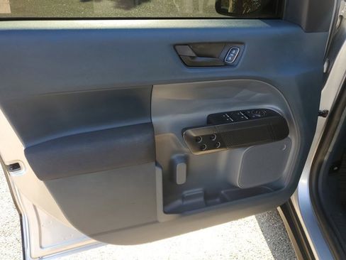 Used 2022 Ford Maverick XL image 24