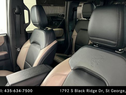 Used 2023 Ford Bronco Wildtrak AWD/4WD image 16