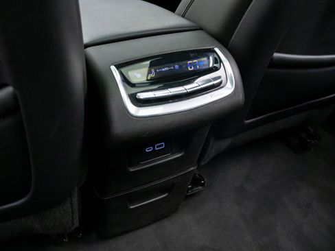 Certified 2023 Cadillac XT6 Premium Luxury AWD/4WD image 24