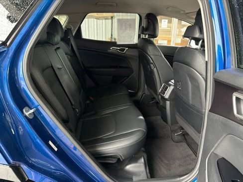 Used 2023 Kia Sportage EX FWD image 19