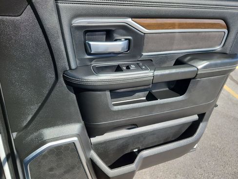 Used 2024 RAM 3500 Laramie w/ Towing Technology Group image 17