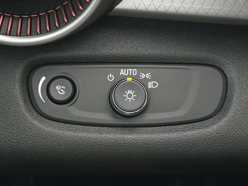 New 2026 Chevrolet Trax RS w/ Driver Confidence Package FWD image 22